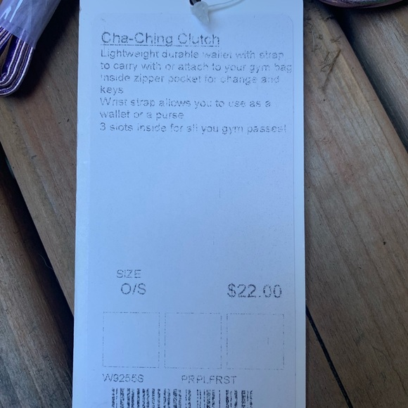 Lululemon Cha-Ching Clutch - Picture 3 of 5